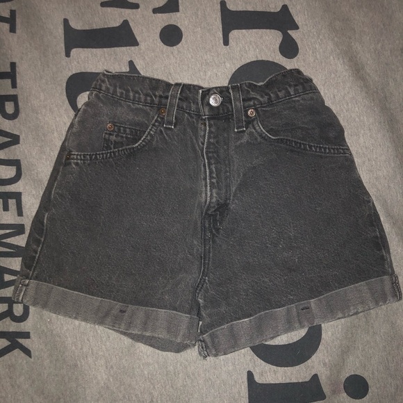 Levi’s 954 shorts